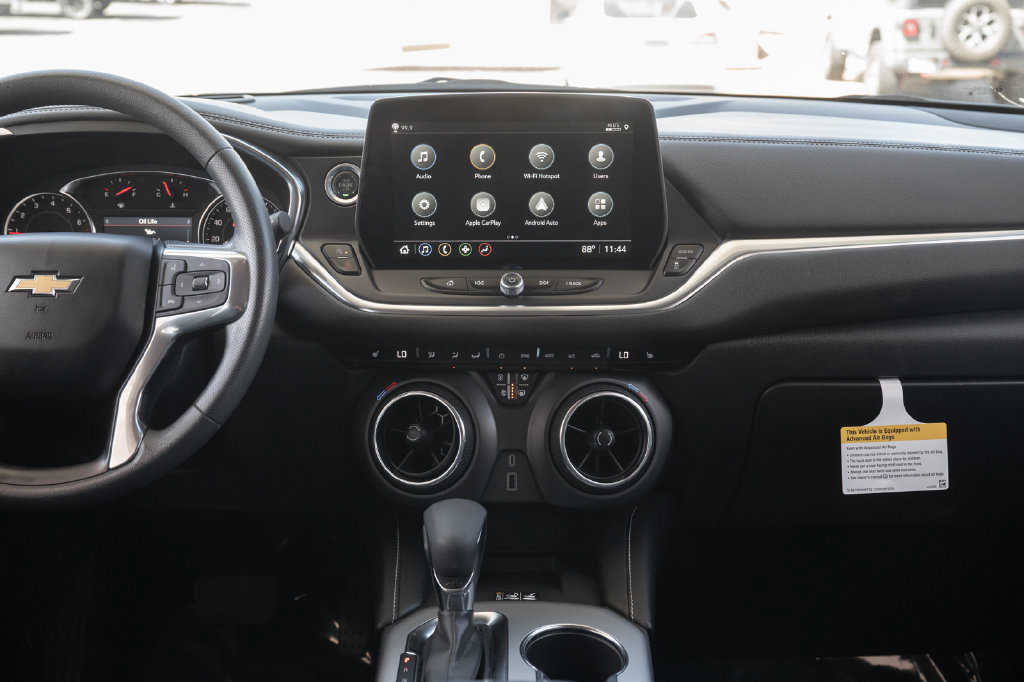 Used 2026 Chevrolet Blazer LT w/ Convenience Package FWD image 29