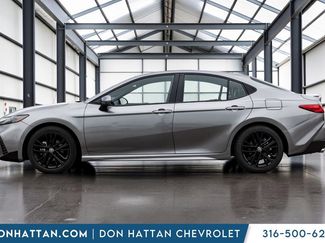 Used 2025 Toyota Camry SE FWD video 2