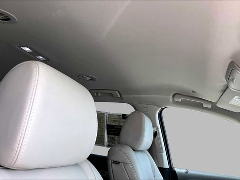 Used 2023 Buick Enclave Essence FWD image 14