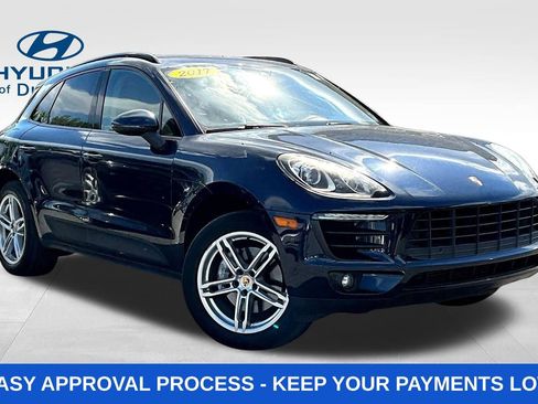 Used 2017 Porsche Macan AWD/4WD image 3