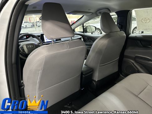 New 2026 Toyota Prius LE image 19