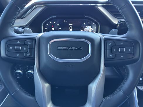 Used 2024 GMC Sierra 1500 Denali w/ Technology Package AWD/4WD image 15