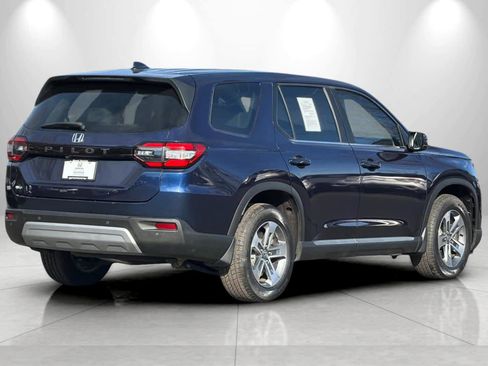 Used 2024 Honda Pilot EX-L image 2