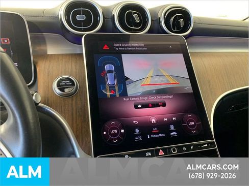 Used 2023 Mercedes-Benz GLC 300 image 29