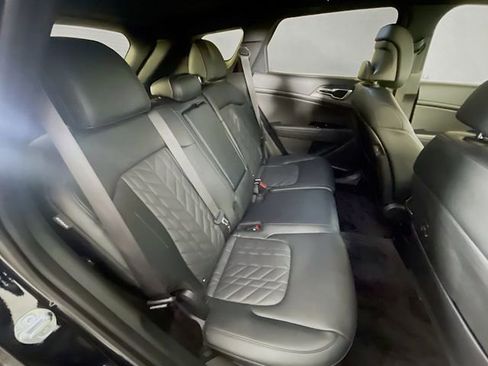 Used 2024 Kia Sportage X-Line w/ X-Line Premium Package AWD/4WD image 29