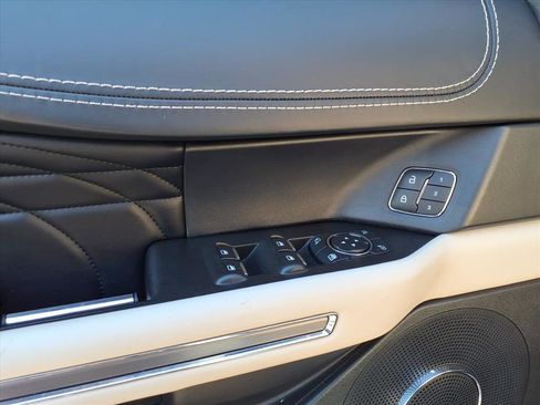 Used 2020 Ford Expedition Platinum image 9