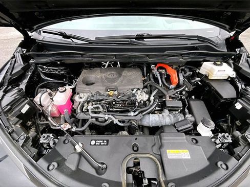 Used 2022 Toyota Sienna Platinum image 34