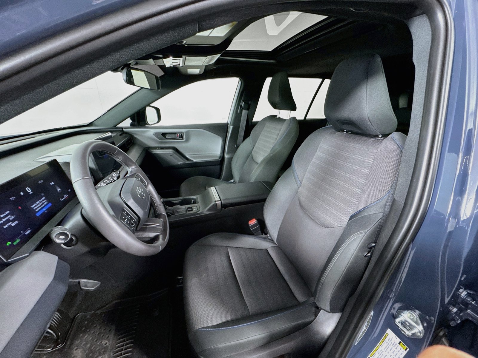 Certified 2026 Toyota RAV4 SE w/ Convenience Package AWD/4WD image 17