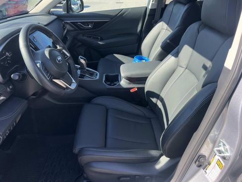 Certified 2025 Subaru Outback Limited w/ Popular Package #2 image 9