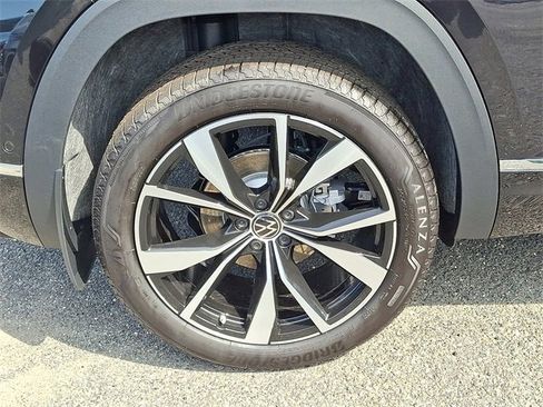 New 2026 Volkswagen Atlas Cross Sport SEL Premium R-Line image 5
