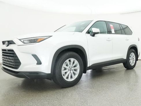 New 2026 Toyota Grand Highlander XLE image 27