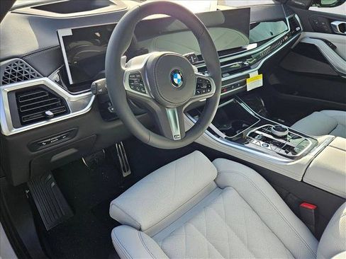 New 2026 BMW X5 sDrive40i w/ Executive Package image 3