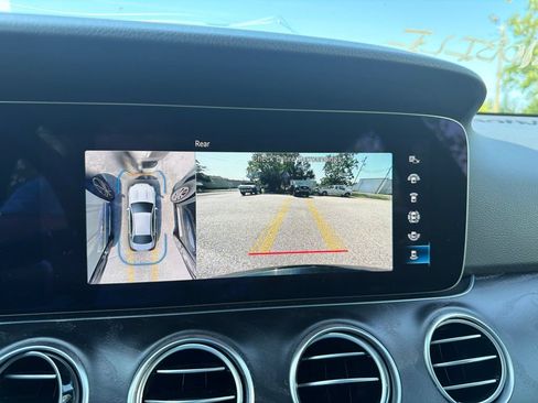 Used 2023 Mercedes-Benz E 450 4MATIC Sedan image 21