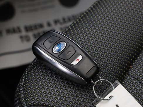 Used 2024 Subaru Crosstrek 2.0i Premium image 34