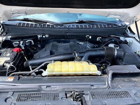 Used 2020 Ford Expedition Limited w/ Equipment Group 302A AWD/4WD image 31
