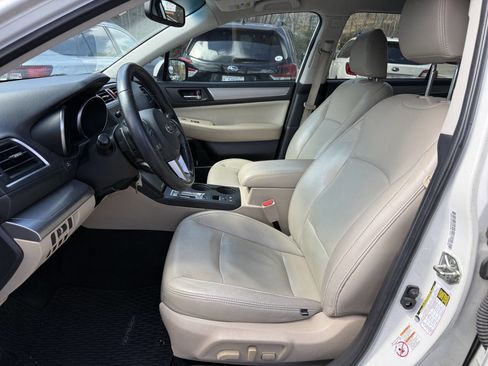 Used 2015 Subaru Outback 2.5i Premium image 10