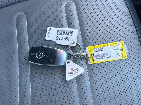 Used 2025 Mercedes-Benz G 580 w/ EQ Technology image 36