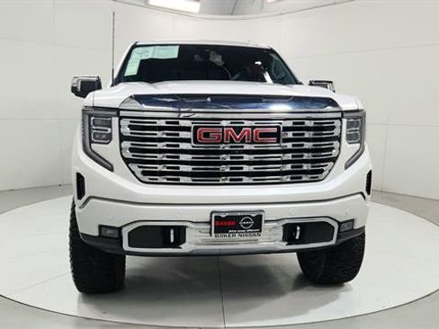 Used 2022 GMC Sierra 1500 Denali image 2