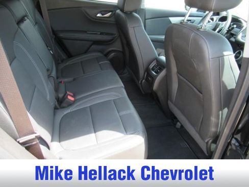 Used 2024 Chevrolet Blazer LT FWD image 13