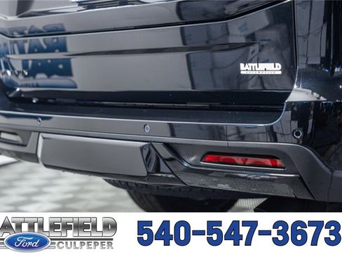 New 2025 Ford Expedition Platinum w/ Stealth Performance Package image 8