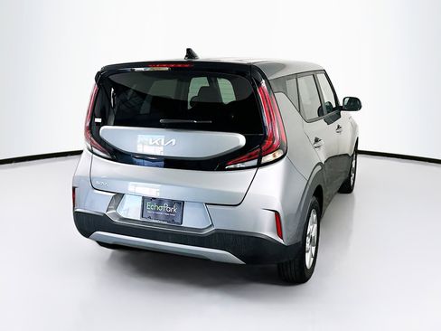 Used 2025 Kia Soul LX w/ LX Technology Package image 9