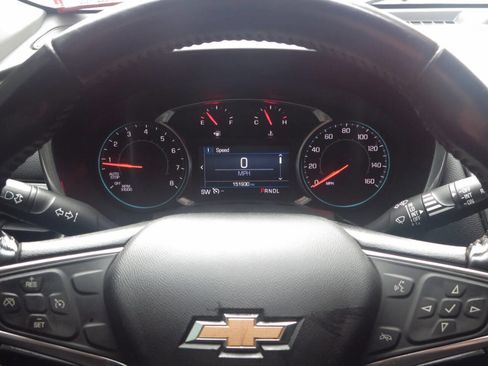 Used 2019 Chevrolet Equinox LT image 9