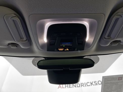 Used 2023 Toyota Corolla LE image 18