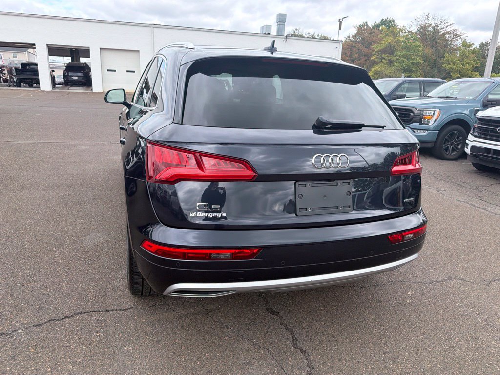 Used 2019 Audi Q5 2.0T Premium Plus w/ Premium Plus Package AWD/4WD image 4