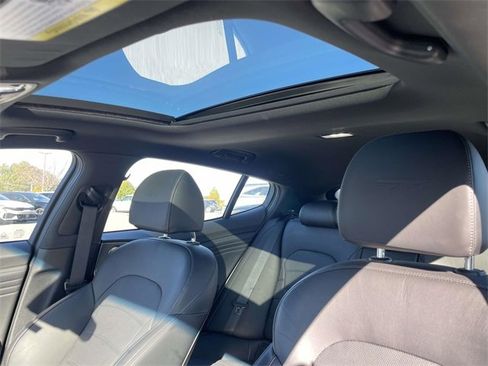 Certified 2023 Kia Stinger GT2 image 6