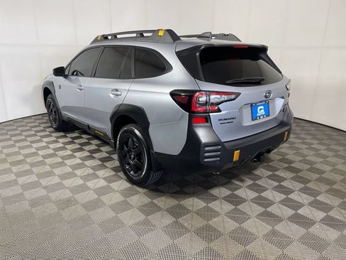 Used 2025 Subaru Outback Wilderness AWD/4WD image 5