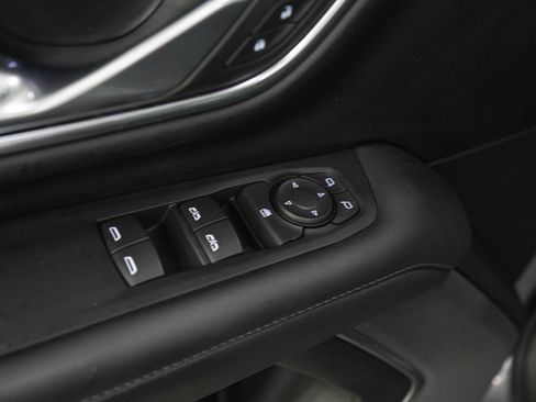 Used 2022 GMC Yukon XL SLE AWD/4WD image 19