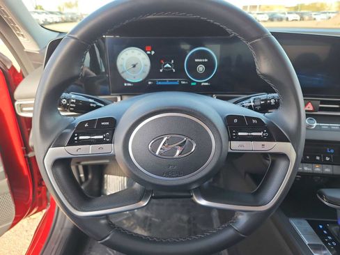 Certified 2023 Hyundai Elantra Limited image 22