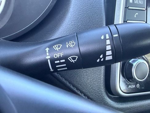Used 2025 Nissan Versa S w/ Trunk Package FWD image 27