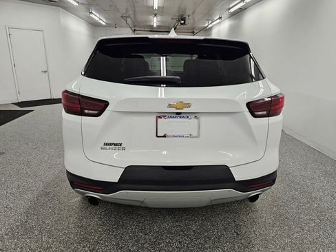 Used 2025 Chevrolet Blazer LT FWD image 5