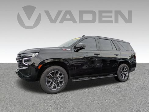 Used 2023 Chevrolet Tahoe Z71 w/ Luxury Package image 2