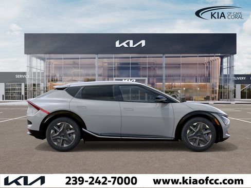 New 2026 Kia EV6 Light RWD image 7