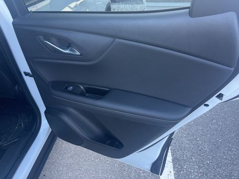 Used 2023 Chevrolet Blazer LT w/ Driver Confidence Package image 8