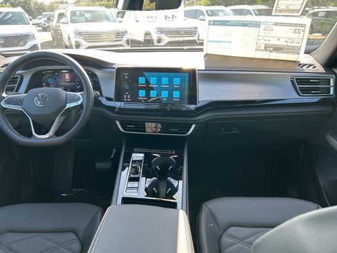 New 2026 Volkswagen Atlas Cross Sport SE FWD image 10