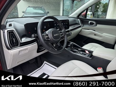 Certified 2024 Kia Sorento S w/ Panoramic Sunroof Package FWD image 27