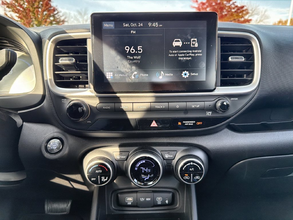 Used 2026 Hyundai Venue SEL FWD image 12