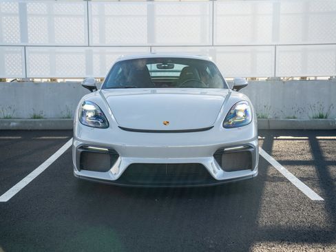 Used 2021 Porsche 718 Cayman GT4 image 6