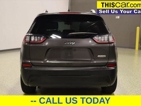 Used 2019 Jeep Cherokee Latitude Plus image 6