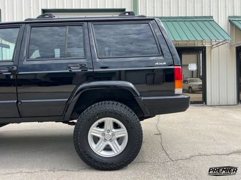 Used 2001 Jeep Cherokee Limited AWD/4WD image 28