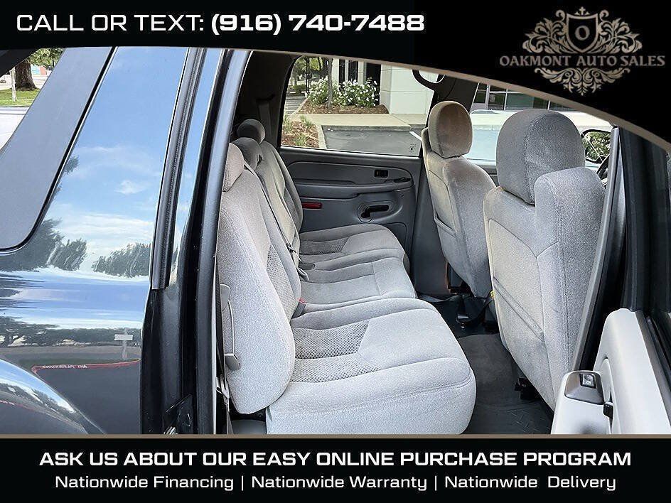 Used 2005 Chevrolet Avalanche Z71 w/ Preferred Equipment Group AWD/4WD image 14