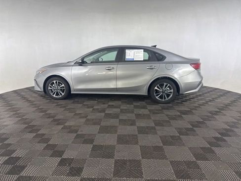 Used 2024 Kia Forte LXS image 5