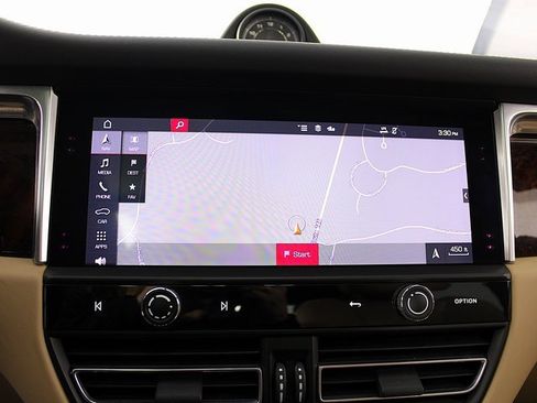 Certified 2022 Porsche Macan S image 16