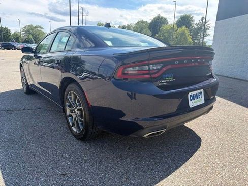 Used 2017 Dodge Charger SXT w/ AWD Plus Group image 3