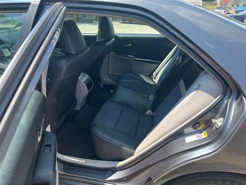 Used 2012 Toyota Camry LE FWD image 18