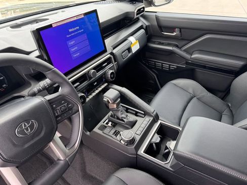 New 2026 Toyota 4Runner Limited AWD/4WD image 9