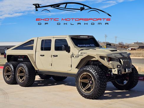 Used 2023 Jeep Gladiator Sport AWD/4WD image 1